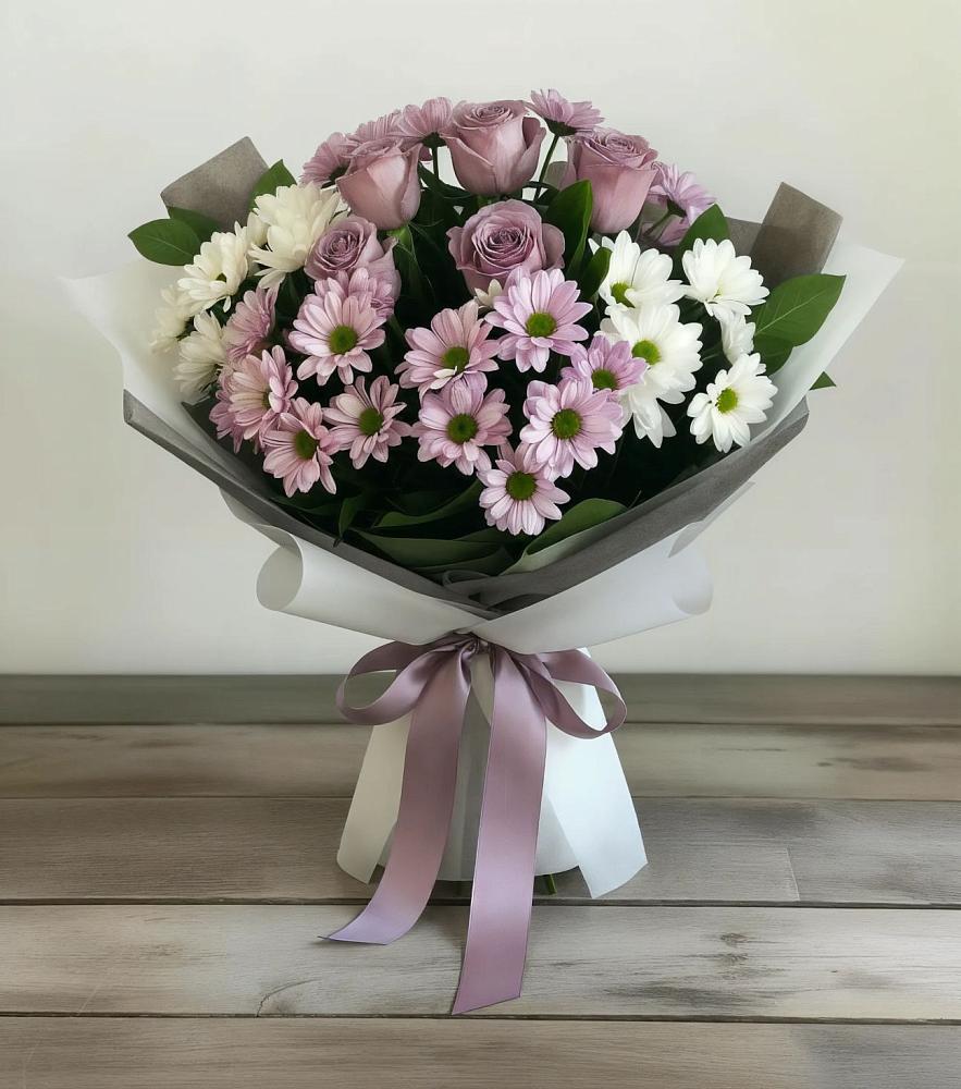 Букет цветов из: Хризантемы и Розы в Карасуке