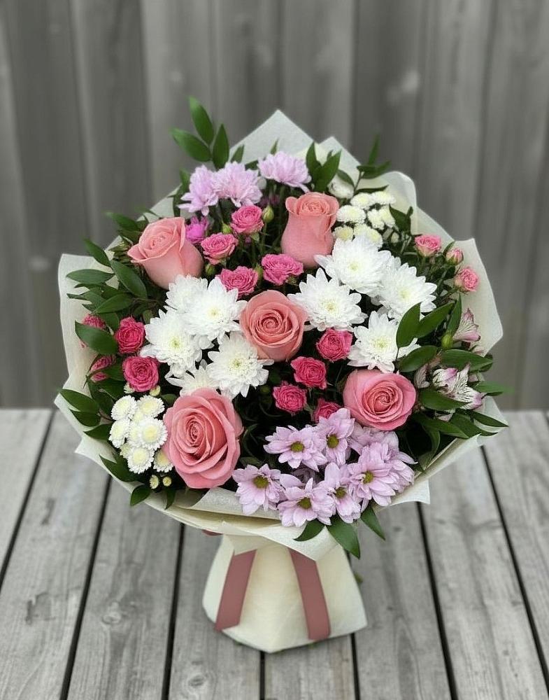 Букет цветов из: Альстромерии, Гвоздики, Розы и Хризантемы в Карасуке