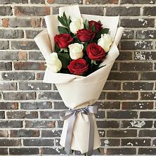 Букет цветов из:  Розы в Карасуке
