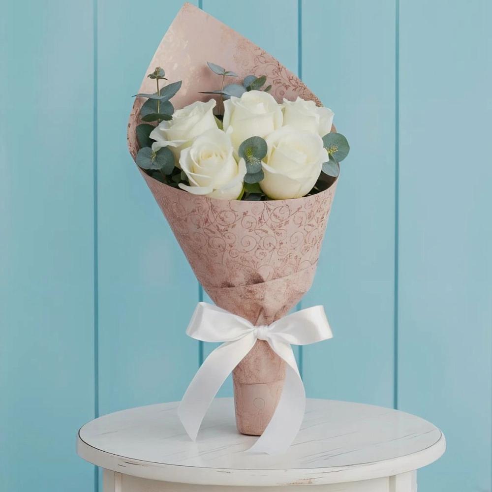 Букет цветов из: Розы в Карасуке