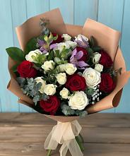 Букет цветов из:  Розы и Альстромерии в Карасуке