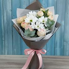 Букет цветов из:  Хризантемы и Розы в Карасуке