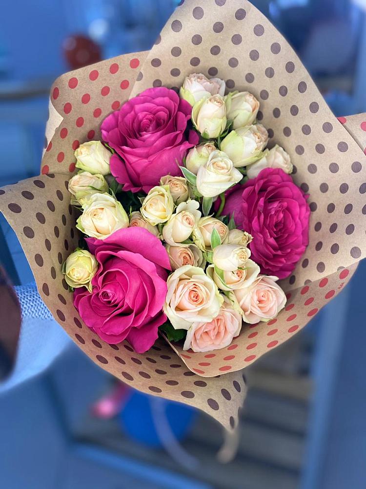 Букет цветов из: Розы в Карасуке