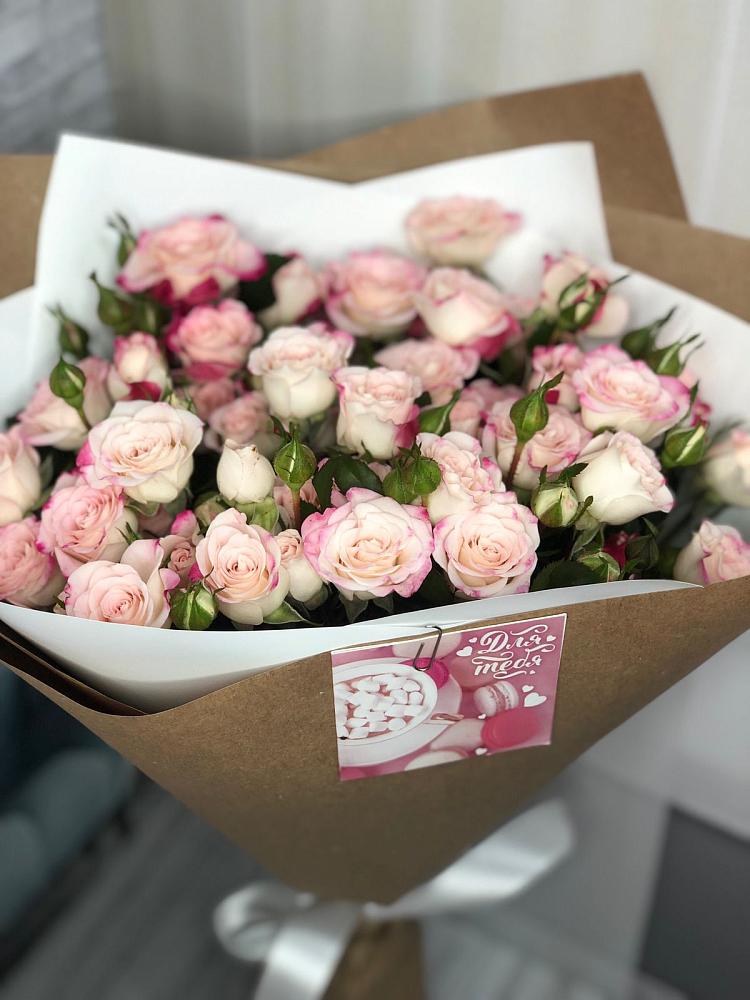 Букет цветов из: Розы в Карасуке