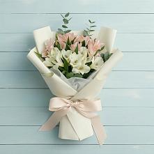 Букет цветов из:  Альстромерии #REPLACE_PRED# Карасуке