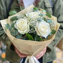 Букет цветов из:  Розы в Карасуке