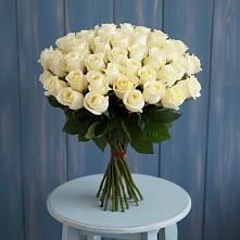 Букет 51 Белая роза Эдлесс Лав в Карасуке