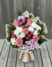 Букет цветов из:  Альстромерии, Гвоздики, Розы и Хризантемы в Карасуке