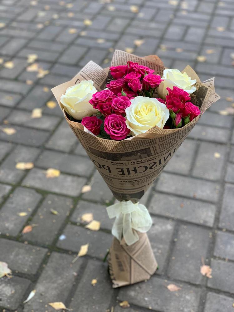 Букет цветов из: Розы в Карасуке