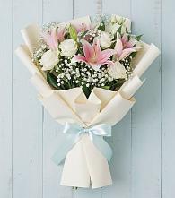 Букет цветов из:  Лилии в Карасуке