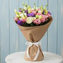 Букет цветов из:  Лизиантусы в Карасуке